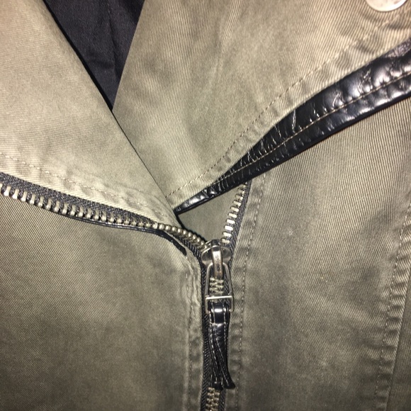 Green and black pleather fashionable jacket - Picture 3 of 7